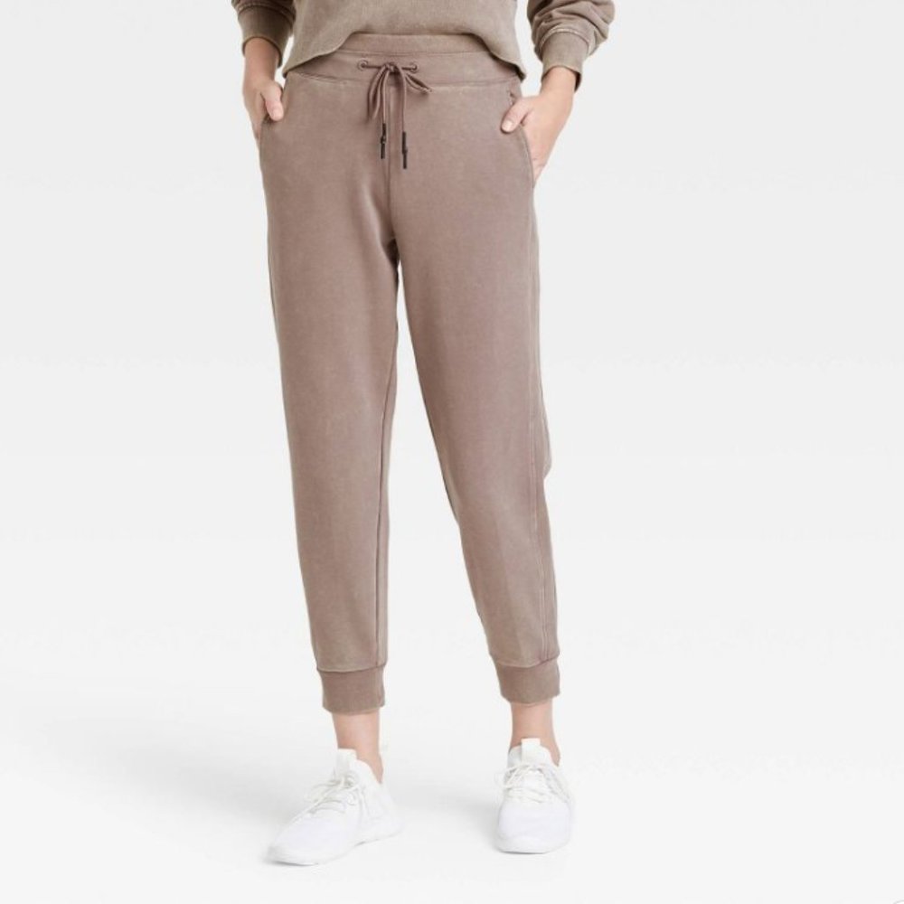 NWT Women Joggers